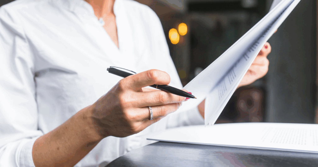 貿易書類I/V（インボイス）の作り方・記載項目を徹底解説！【テンプレート付き】