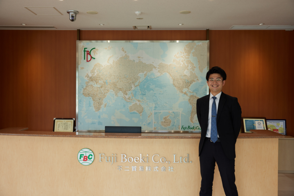 リアルタイムで本船動静の状況が把握可能に。 貿易業務の可視化で最新情報の共有を実現！